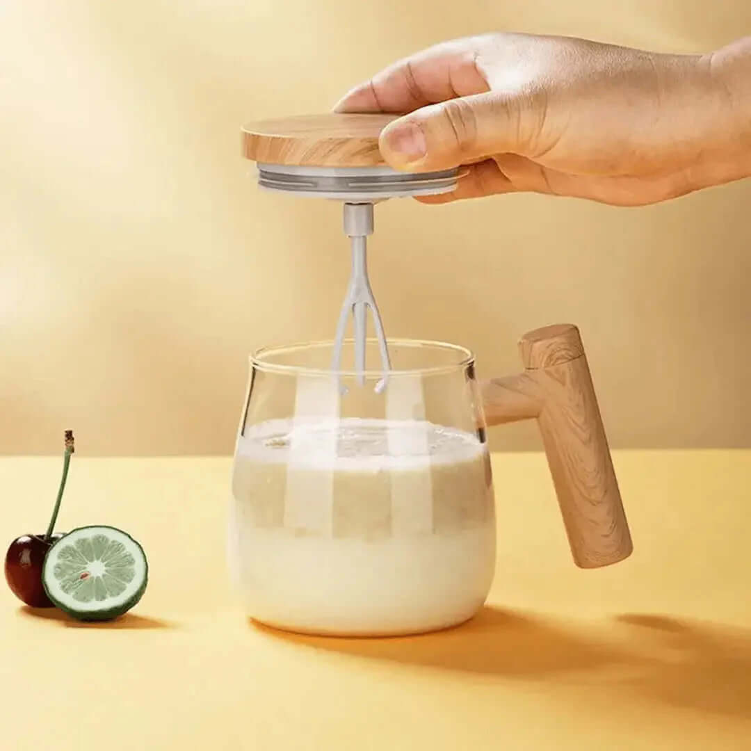 Selvoprørende kop i trædesign - Intelligent Kaffe