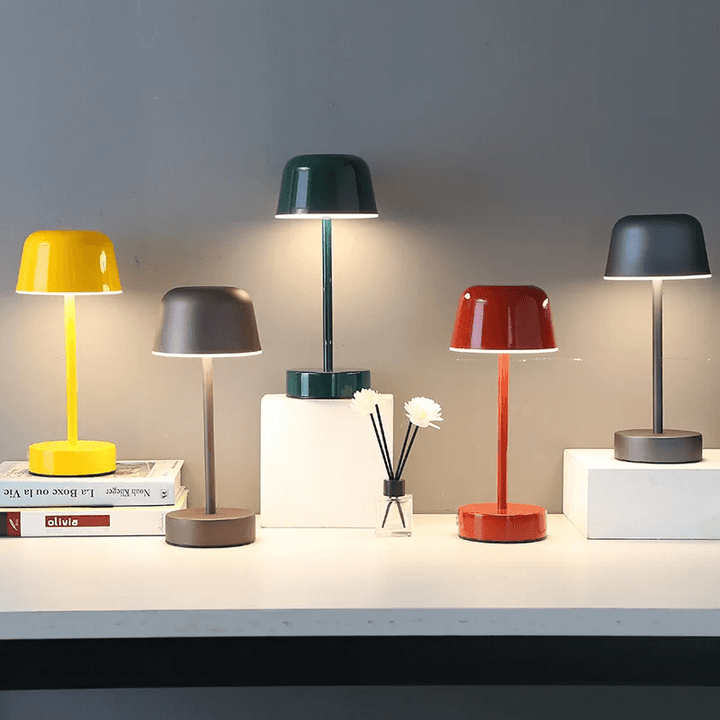 Dæmpbar LED bordlampe, moderne design