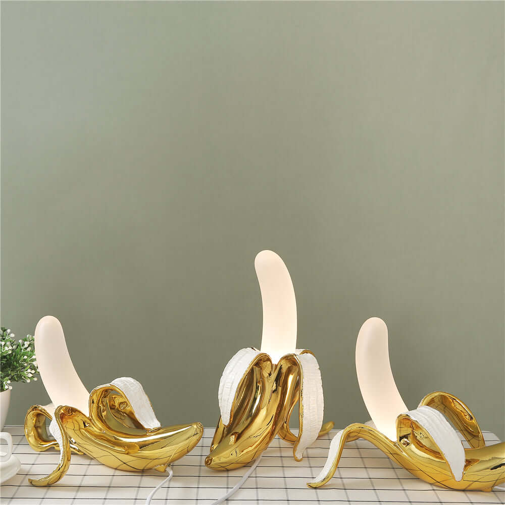 Elegant Art Deco Bordlampe med Banandesign