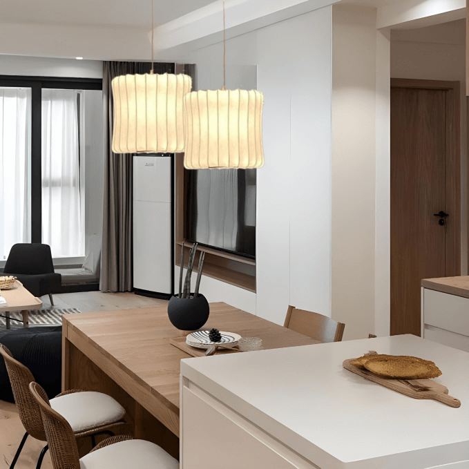 Moderne halvtømmer pendellampe i stilrent design