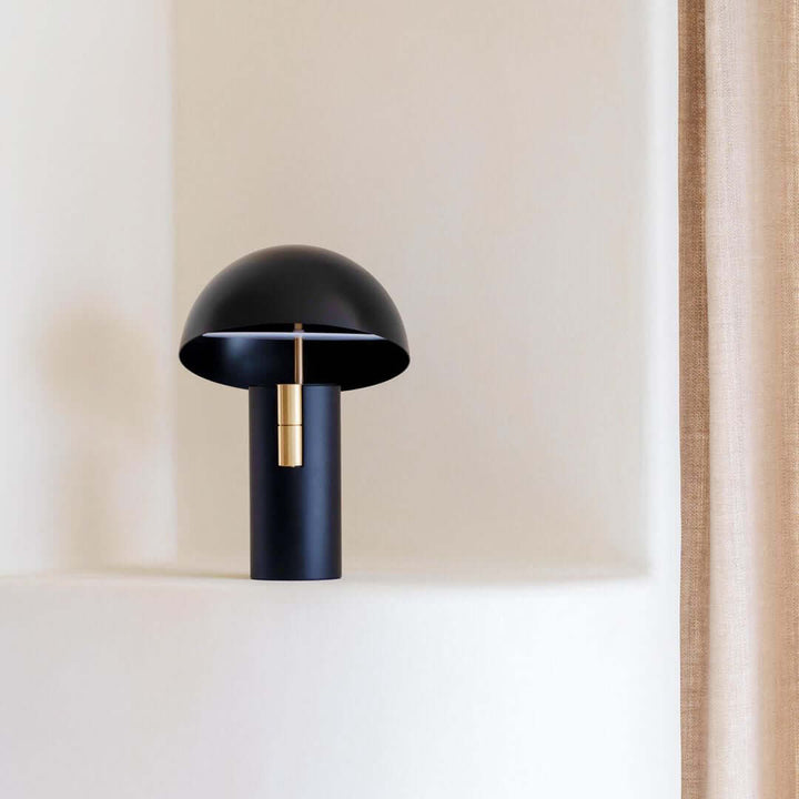 Moderne designer bordlampe med drejelige cylindre