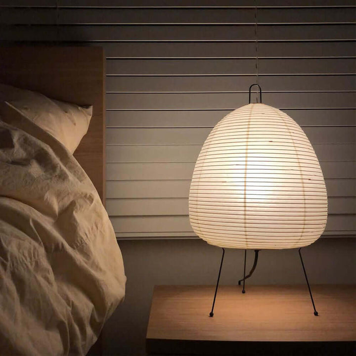 Minimalistisk japansk bordlampe Yumi
