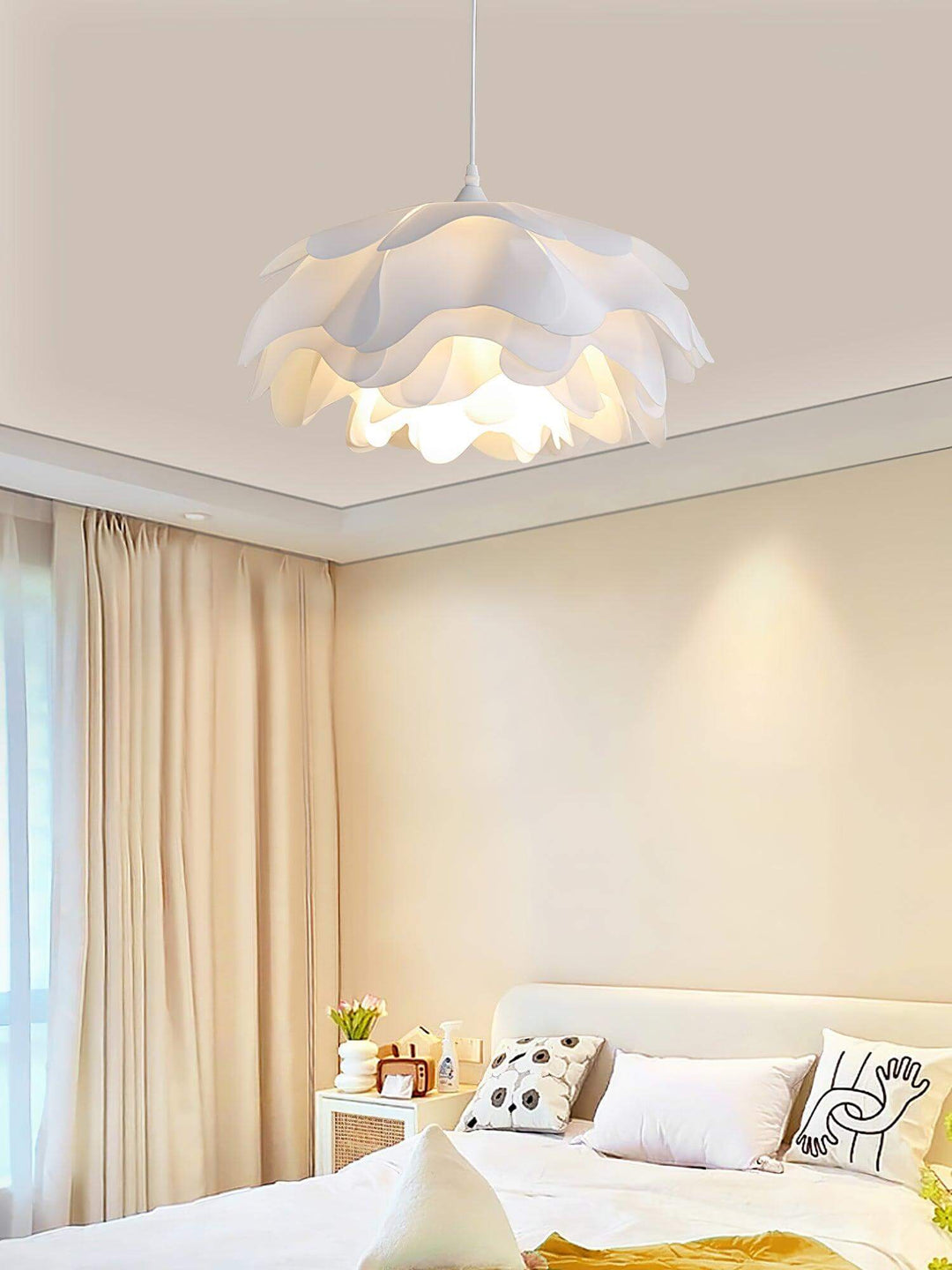 Hvid blomster LED pendellampe
