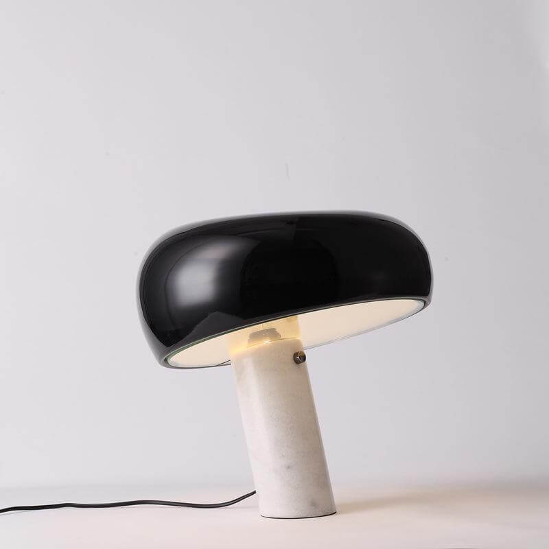Designer Bordlampe i Marmor
