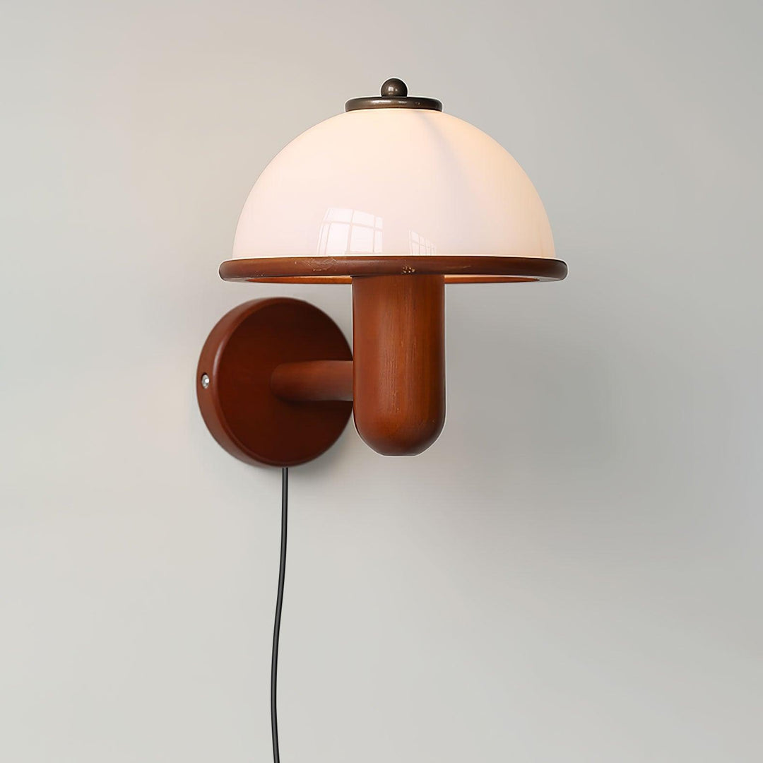 Moderne væglampe med svampedesign i træ
