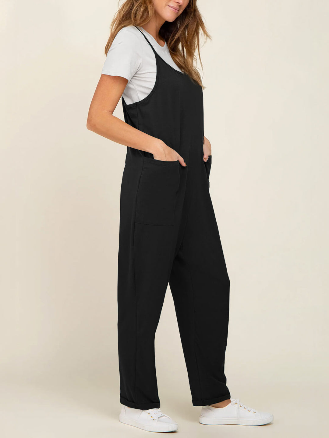 Komfortabel hverdag jumpsuit til kvinder med elastisk talje og løs pasform.