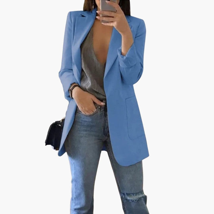 Elegant lang blazer til kvinder med stilfuld reverskrave, perfekt til enhver lejlighed.