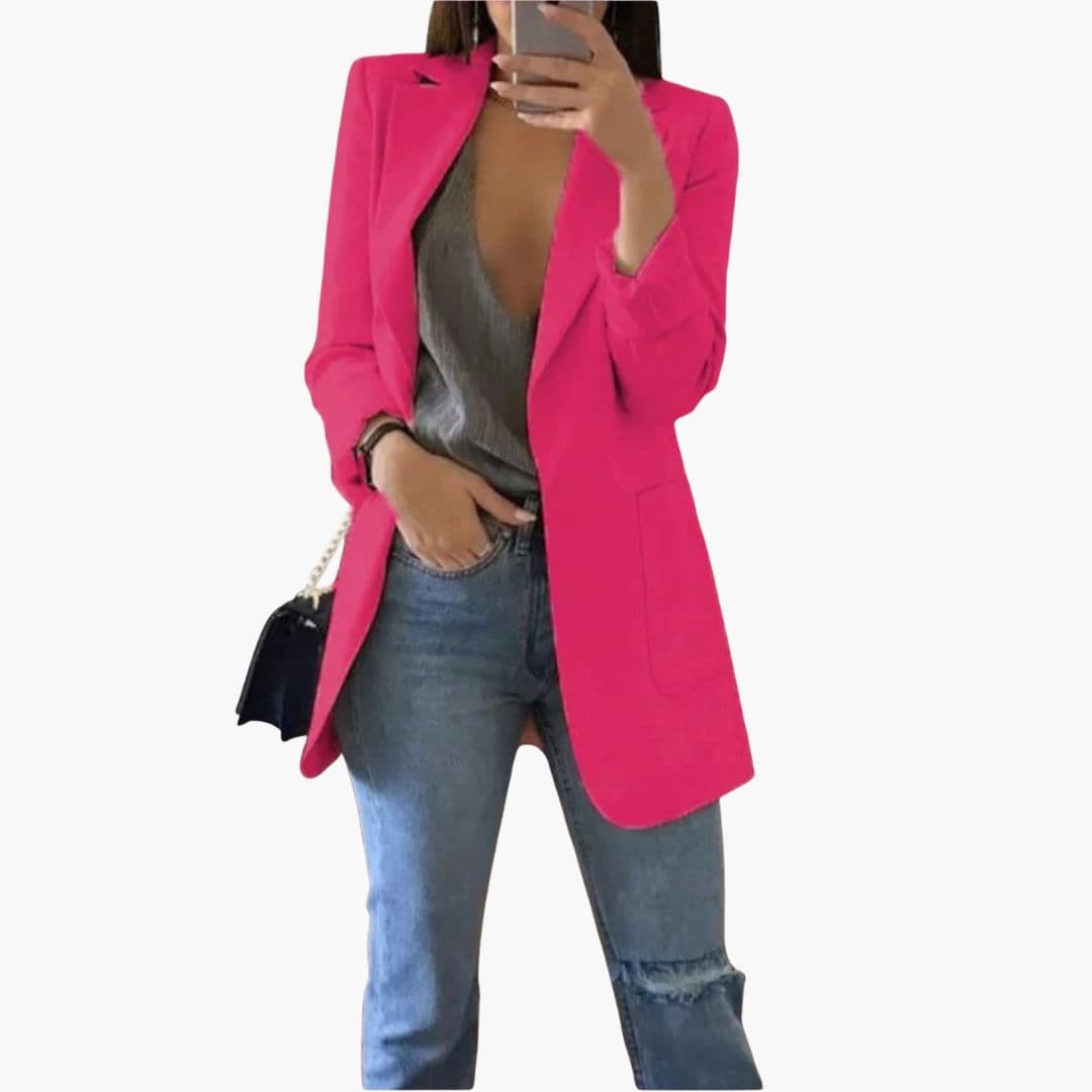Komfortabel lang blazer til kvinder, med klassisk revers og nem at style til dametøj.