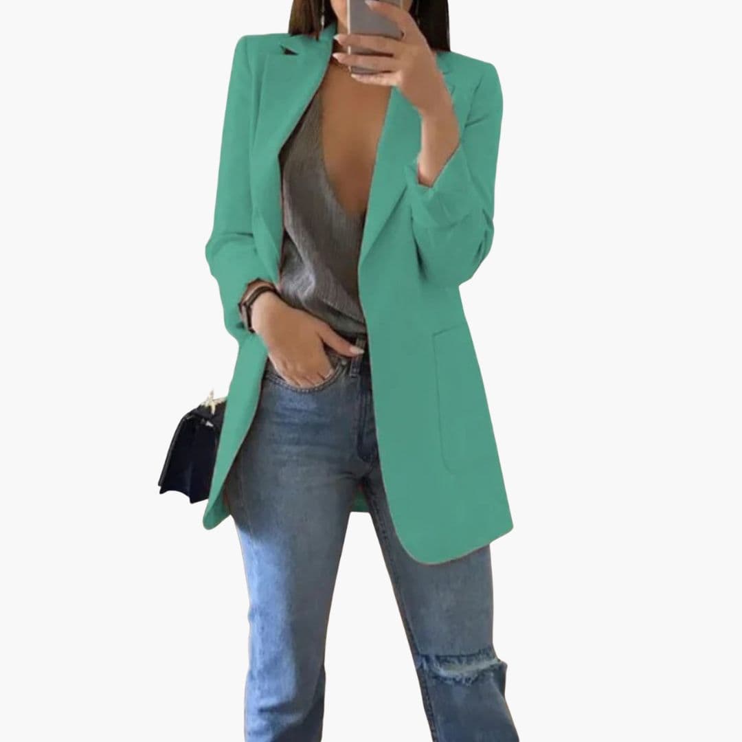 Kvalitets lang blazer til kvinder, med elegant reverskrave og alsidig pasform til dametøj.