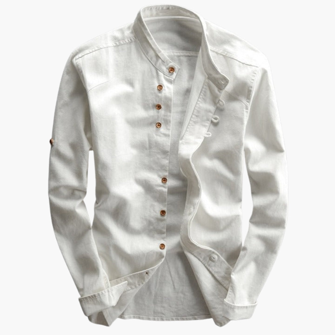 Elegant herreskjorte med unikt design, høj krave og stilrene knapper. Perfekt som festskjorte eller casual.