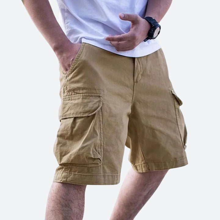 Grønne komfortable herreshorts til mænd, ideelle som fritidsshorts, strandshorts og casual sommershorts.
