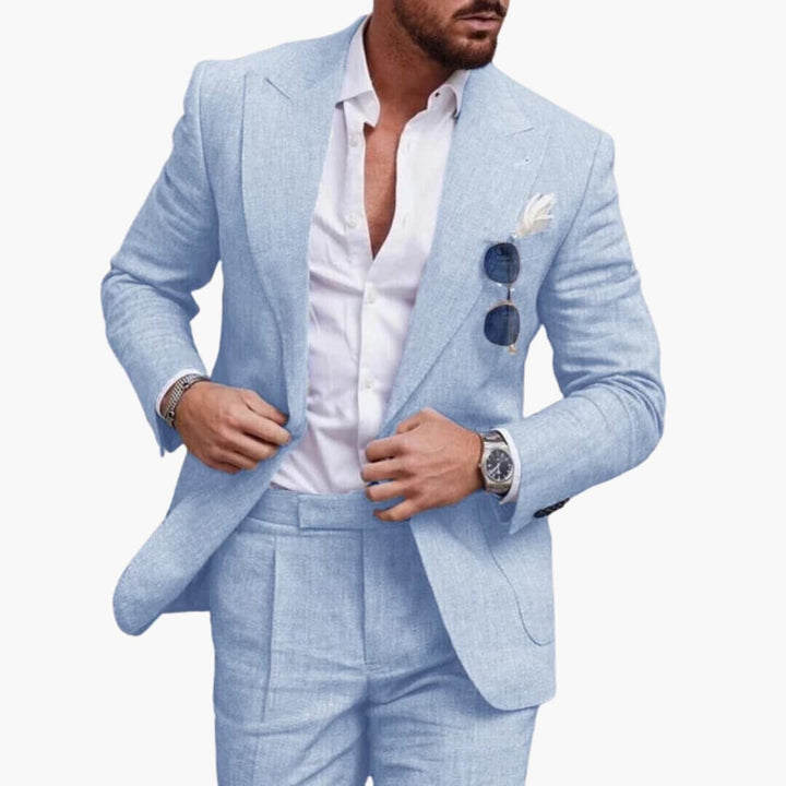 Stilfuld herre sommerdragt med reverskrave, perfekt til varme dage. Elegant sommertøj til mænd.