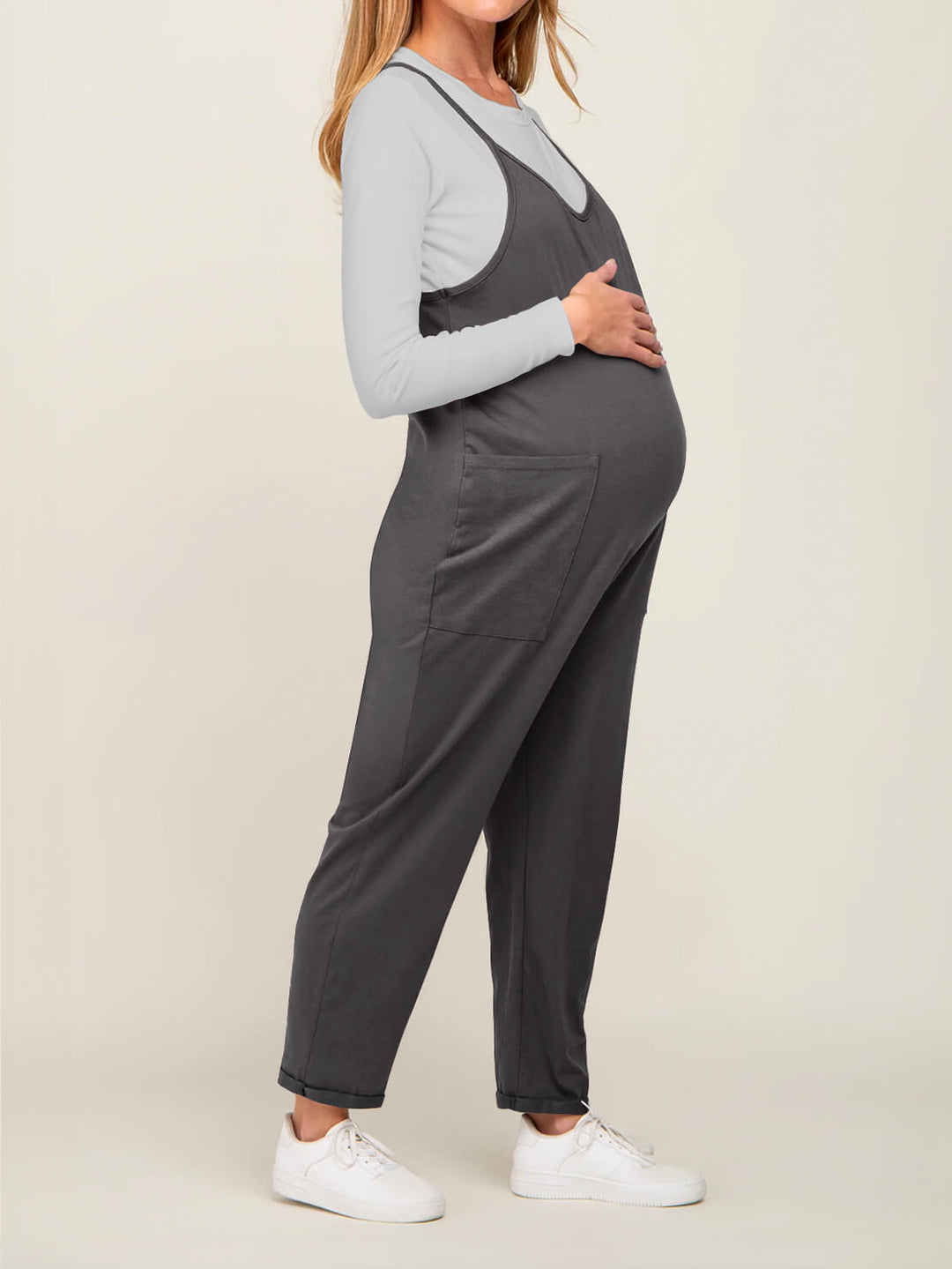 Kvinders jumpsuit med elastisk talje, perfekt til en komfortabel og moderne stil.