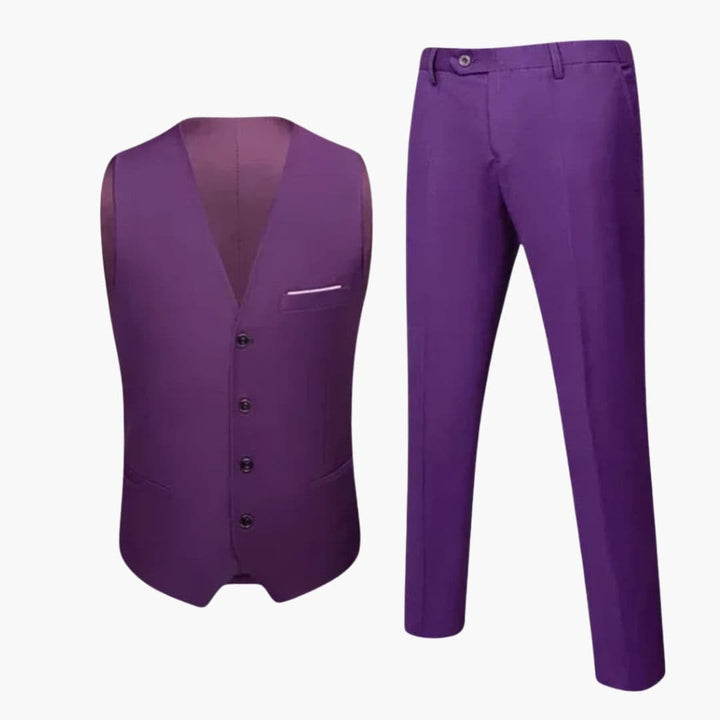 Komplet elegant herresæt med jakke, vest og bukser, klar til enhver festlig lejlighed eller bryllup.