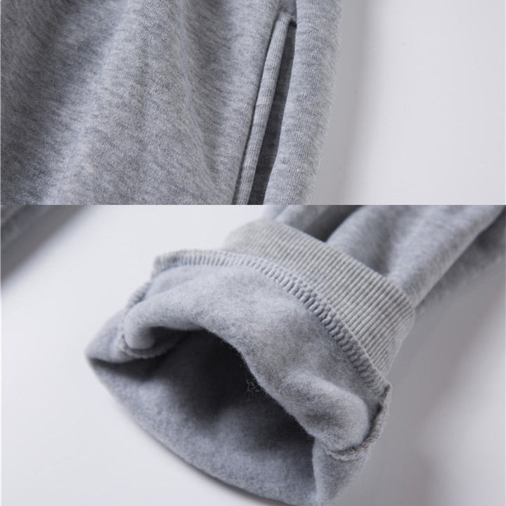 Komfortabel herre hoodie i blød kvalitet, ideel til afslappet hverdagsbrug.