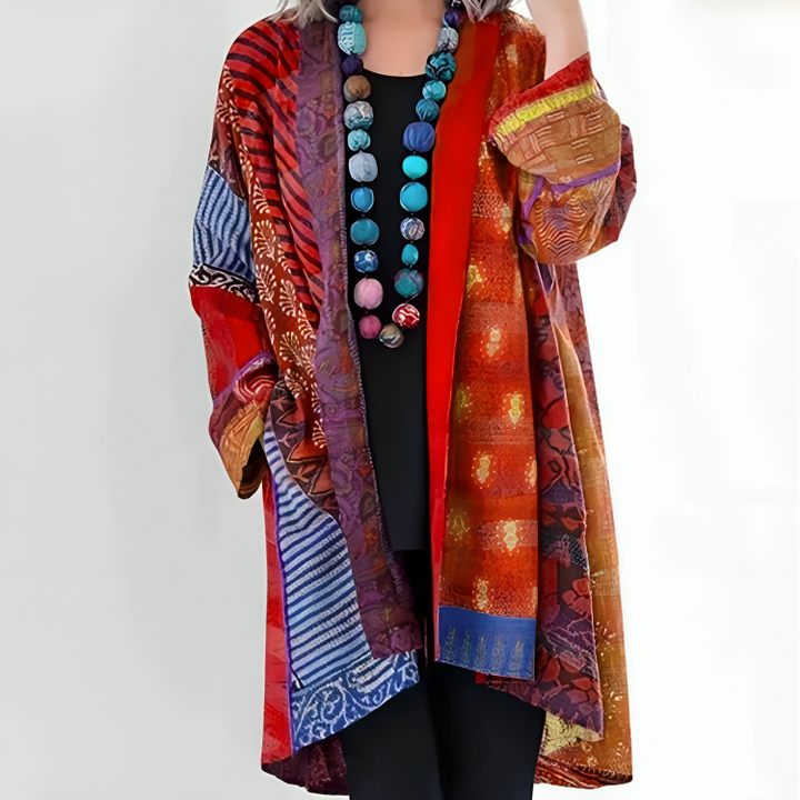 Trendy damekimono i boho-stil med åben front og smukt mønster. En alsidig let cardigan til strand og by.