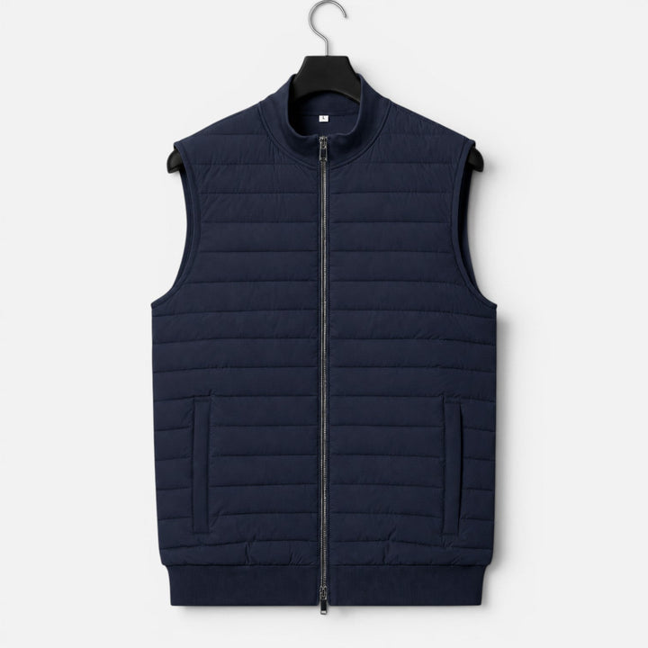Mænds stilfulde casual vest. Quiltet letvægtsdesign for varme og komfort i hverdagen og weekenden.