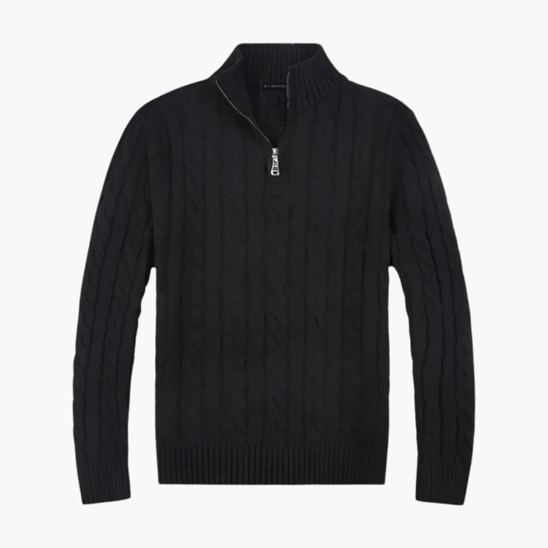 Detaljeret mænds striktrøje med snoet design og praktisk halv-zip lukning. Klassisk herremode.