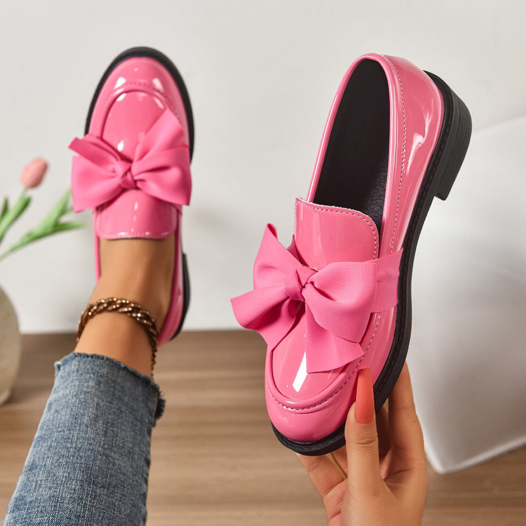 Elegante dame loafers med sløjfe, perfekte til hverdag & kontor. Komfortable slip-on sko til kvinder.