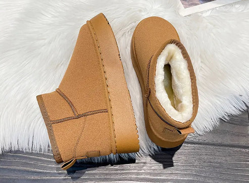 Varme vinterstøvler i unisex-stil for både damer og herrer, perfekte til koldt vejr og vintermode.