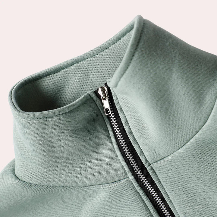 Komfortabelt damesæt i to dele af polyester. Perfekt som hyggetøj, til træning eller hverdag.