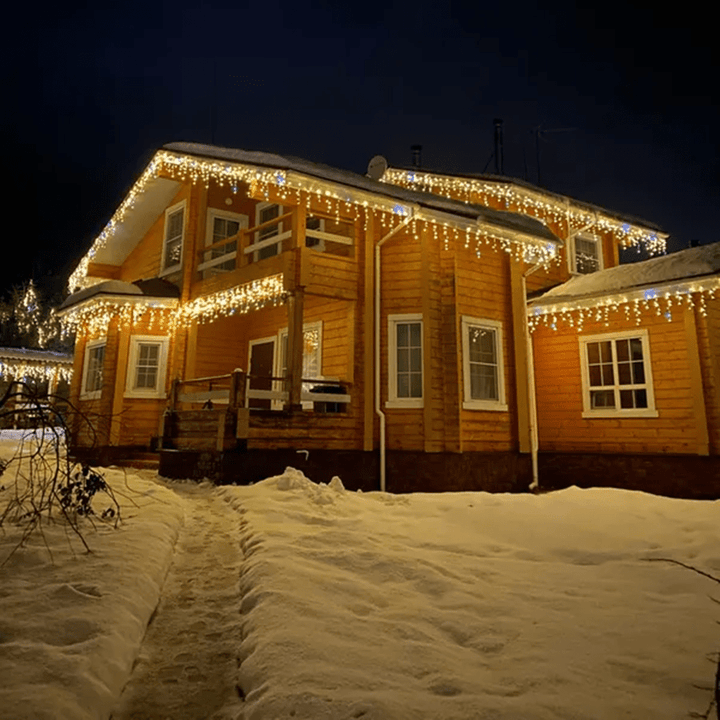 LED lysgardin med varm hvid belysning. Perfekt som dekorationslys til indendørs og udendørs brug.