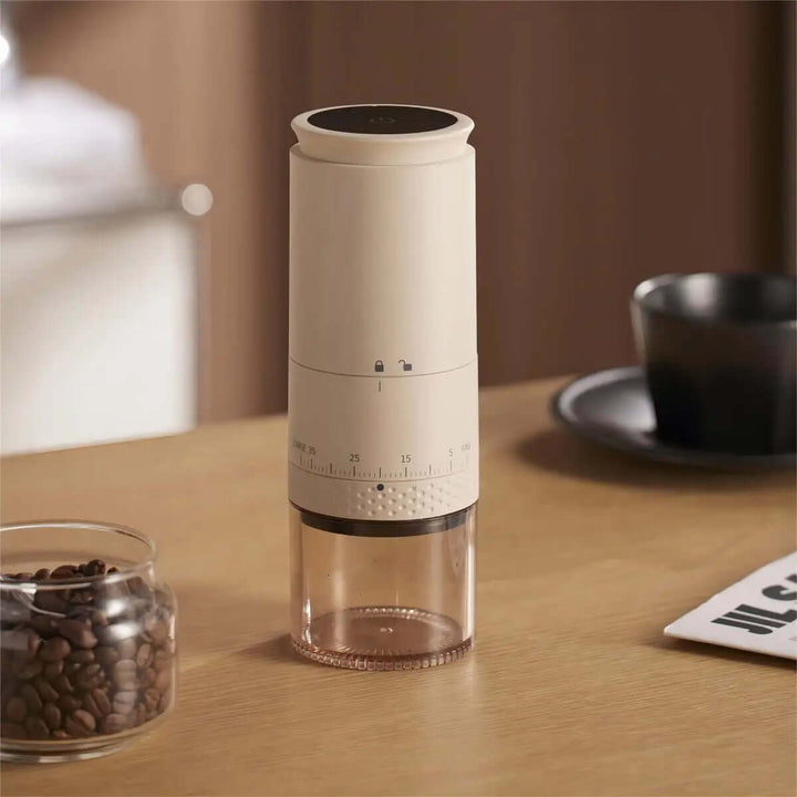 Bærbar kaffekværn med justerbar slibning