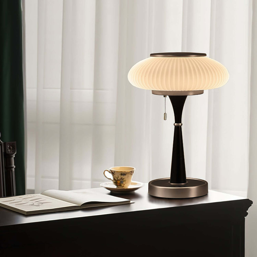 Moderne designer bordlampe i træ og metal, 36 cm