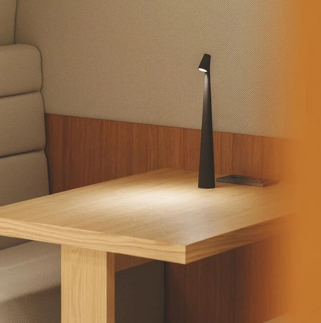 Bærbar LED-bordlampe, dæmpbar, i aluminium