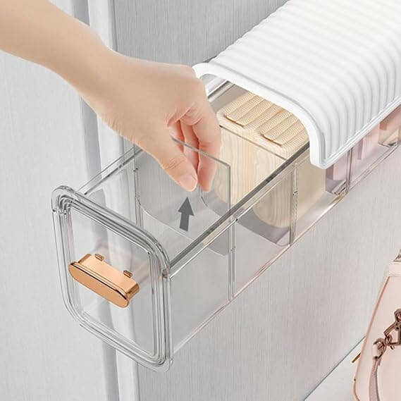 Vægboks: Praktisk opbevaring med gennemsigtigt design