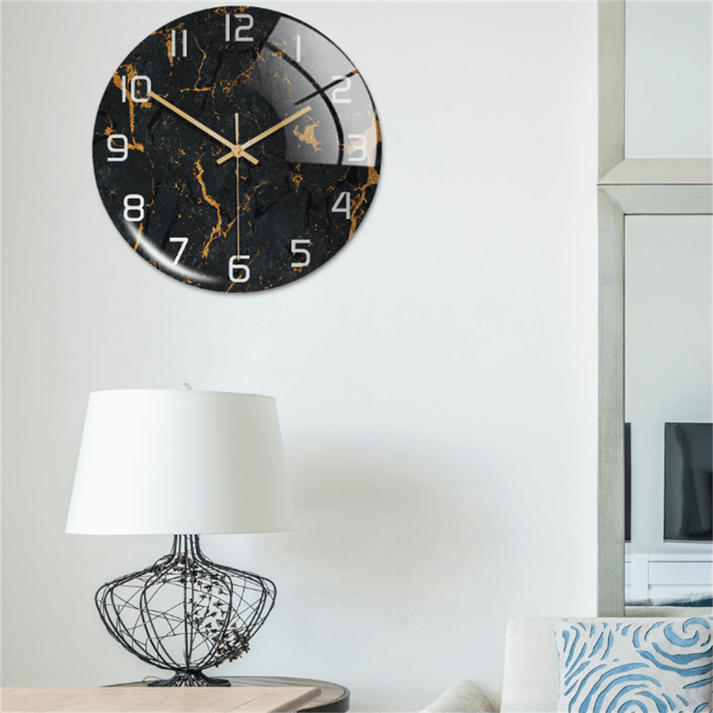 Elegant vægur med marmor-udseende 30 cm