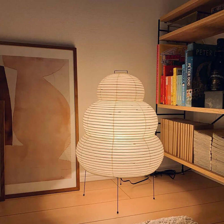 Minimalistisk japansk bordlampe Yumi