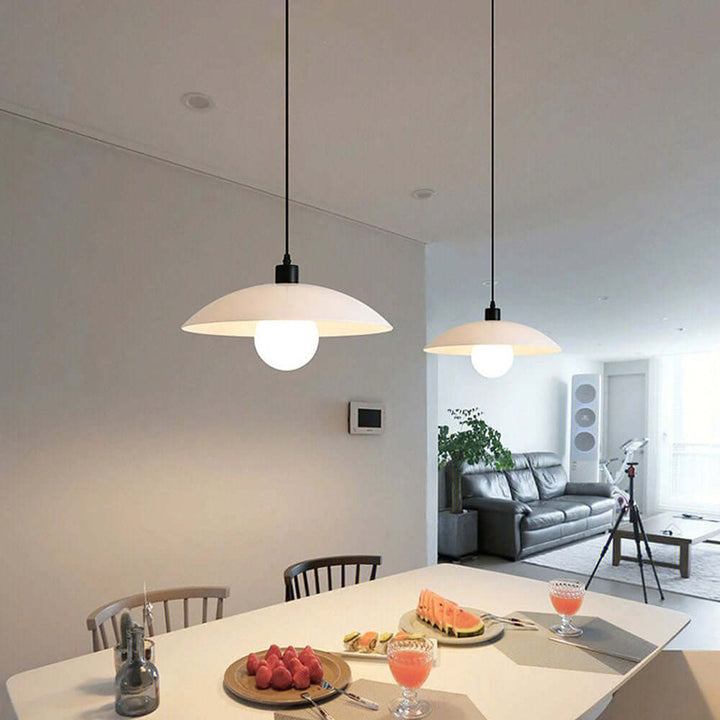 Minimalistisk Pendellampe i Hvidglas
