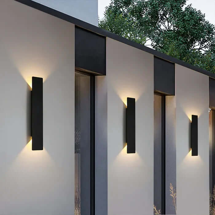 Vejrbestandig LED Udendørs Væglampe i Aluminium