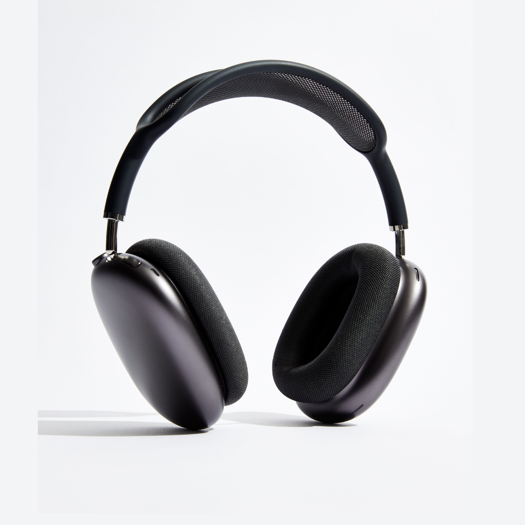 Sølv AeroBeats trådløse hovedtelefoner med dyb HiFi-bas og aktiv støjreduktion for musik. Komfort.