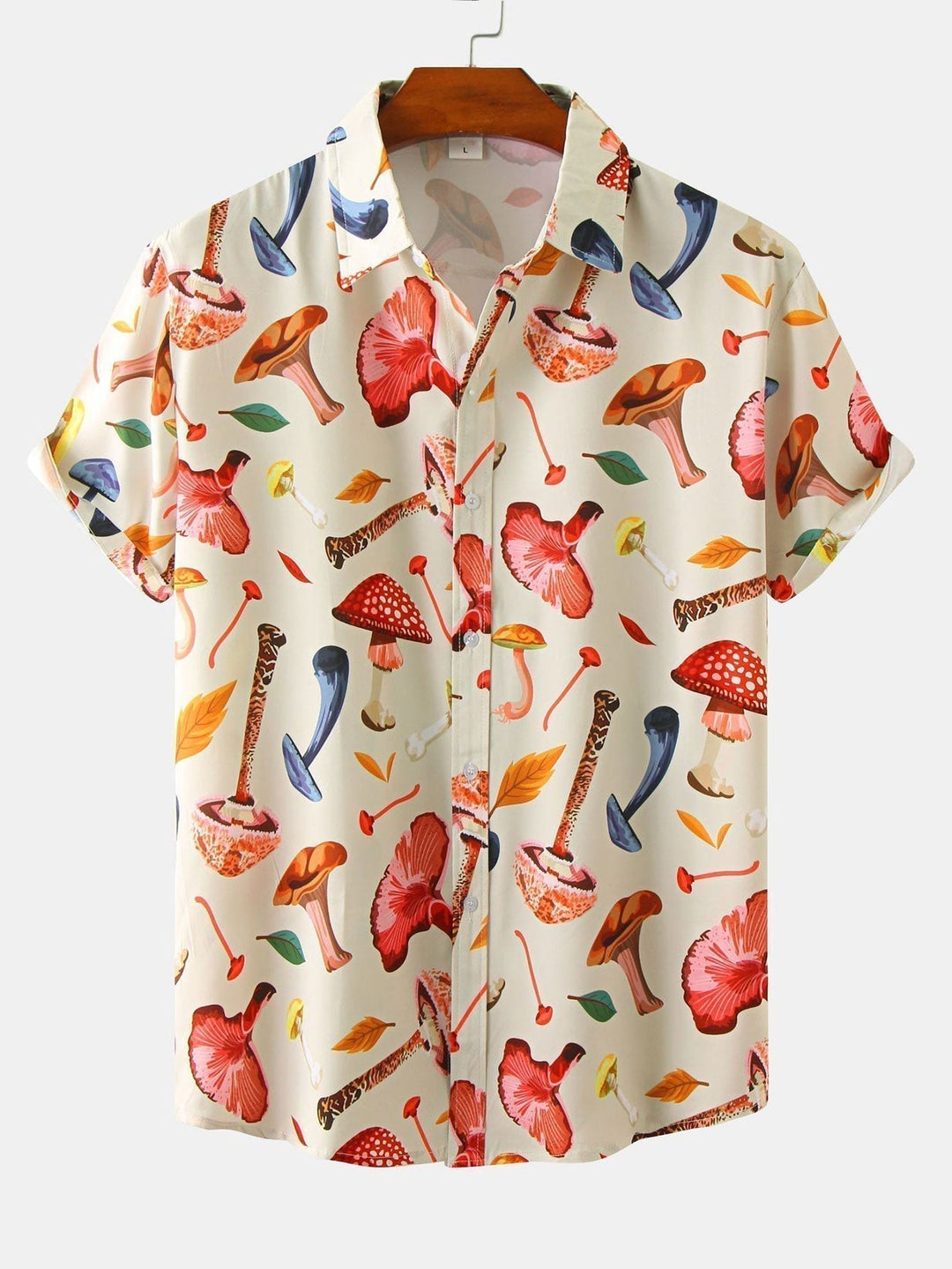 Afslappet beige herreskjorte med moderne print og korte ærmer, perfekt til sommer og hverdag.