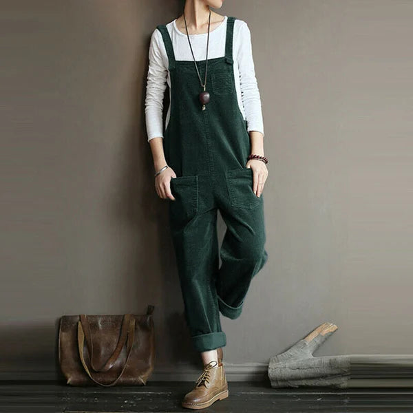 Stilfuld dame overall i afslappet buksestil med retrolook og justerbare stropper for perfekt pasform.