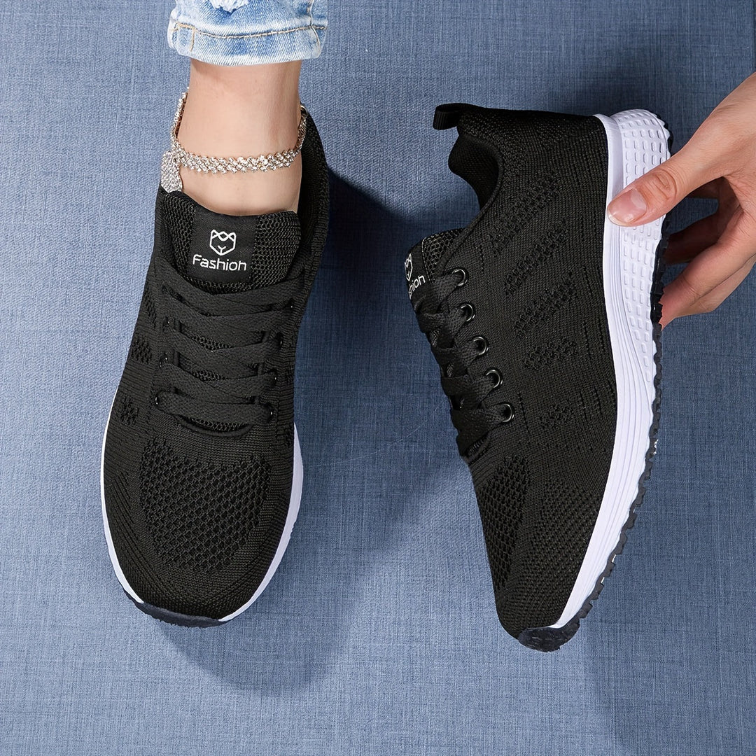 Damesneakers med åndbar mesh-overdel, perfekt til længere tids brug og giver optimal kølighed.