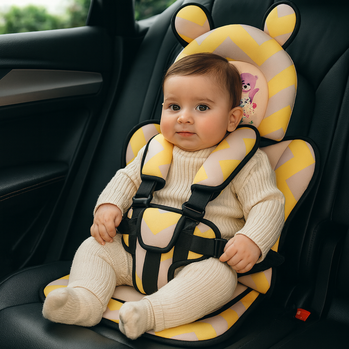 Robust og let rengørbart babystol, designet til daglig brug og lange rejser med småbørn.