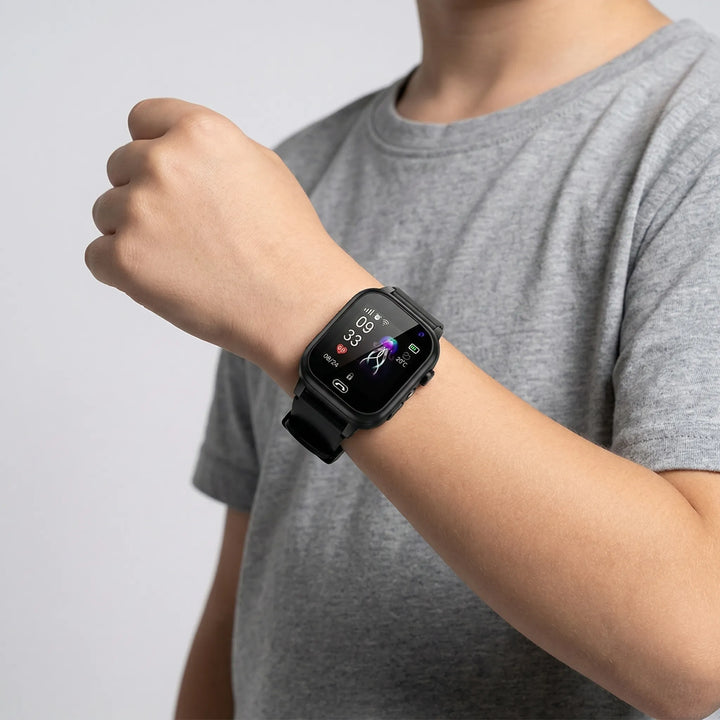 Børne smartwatch med videoopkald og SIM-kort, sikrer nem kommunikation for forældre og børn.
