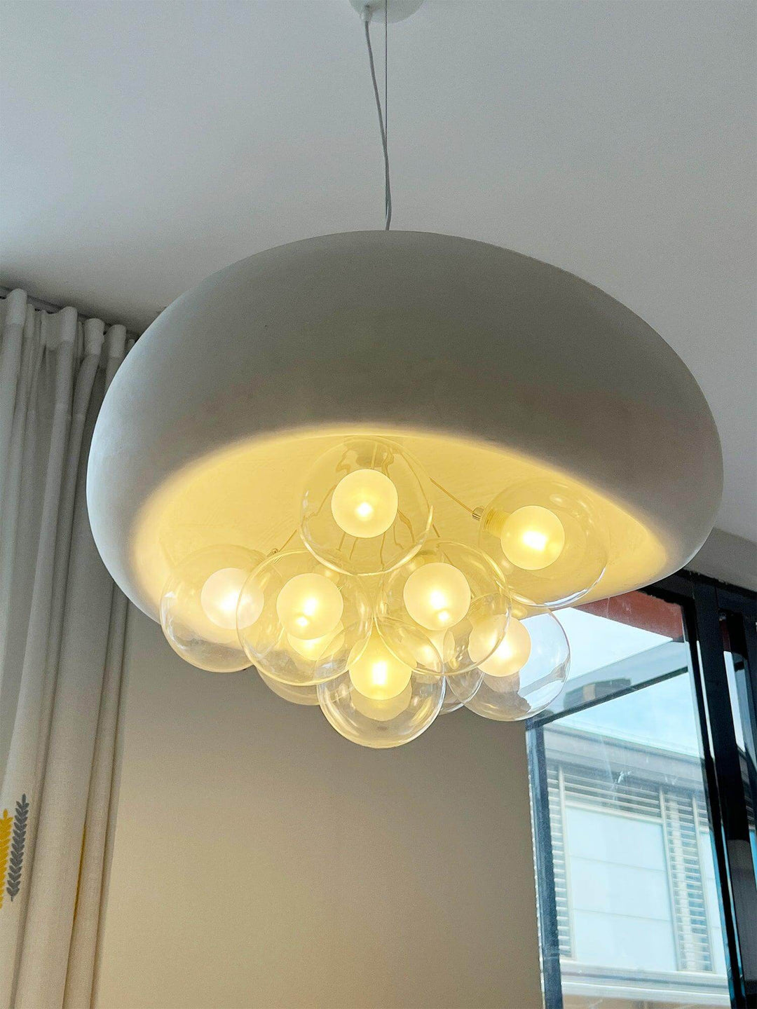 Moderne pendellampe med boble-design