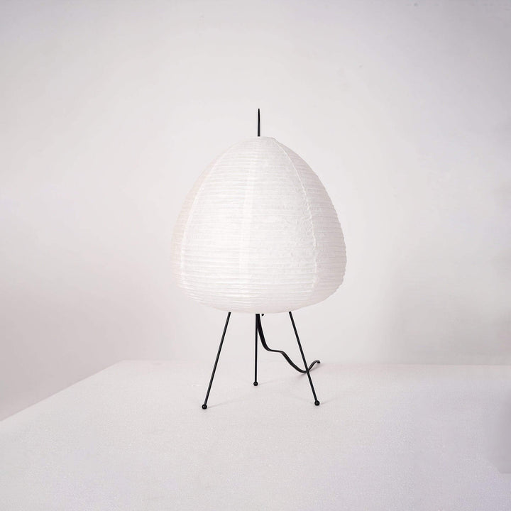 Minimalistisk japansk bordlampe Yumi