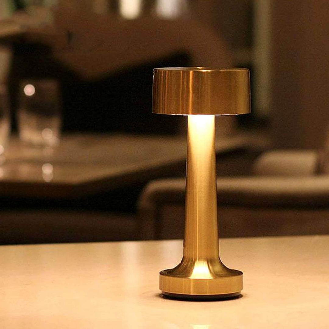 Dæmpbar LED bordlampe i moderne design