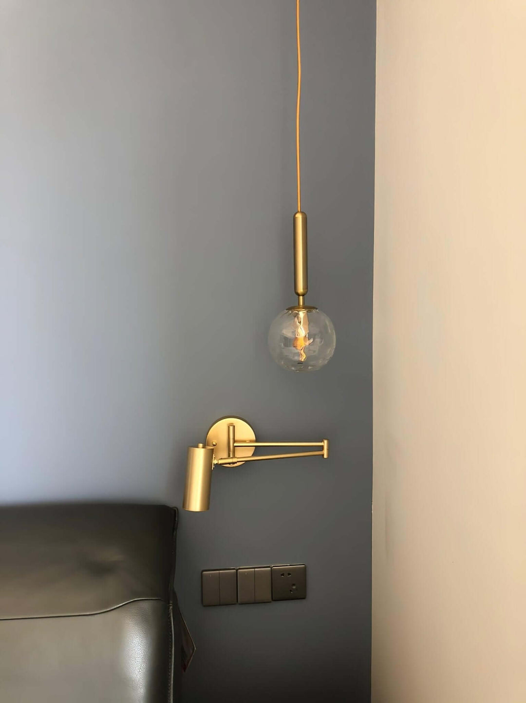 Drejelig LED-væglampe i moderne design