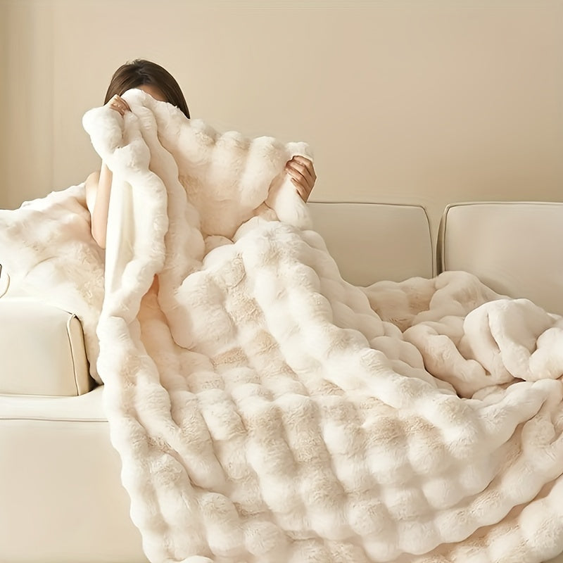 Blødt faux fur tæppe til sofa og seng. Perfekt hygge til stue eller soveværelse.