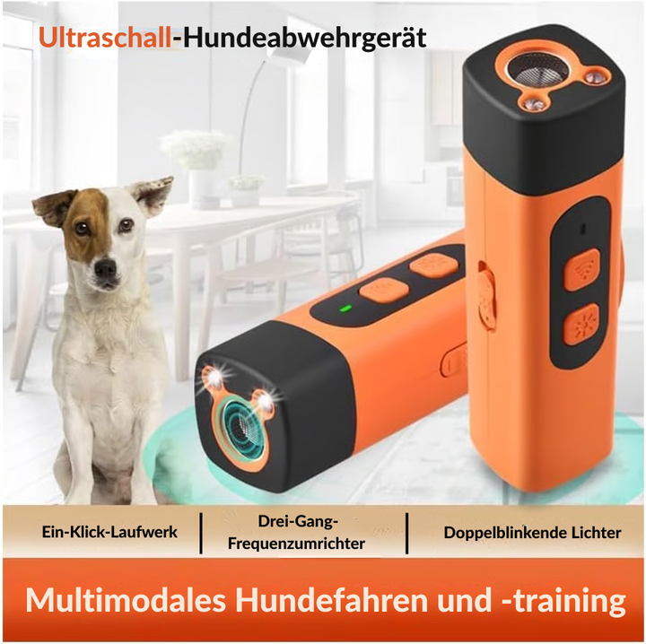En hånd holder BarkEase ultralydstræner for gøkontrol, klar til at forbedre hundens adfærd og træning.