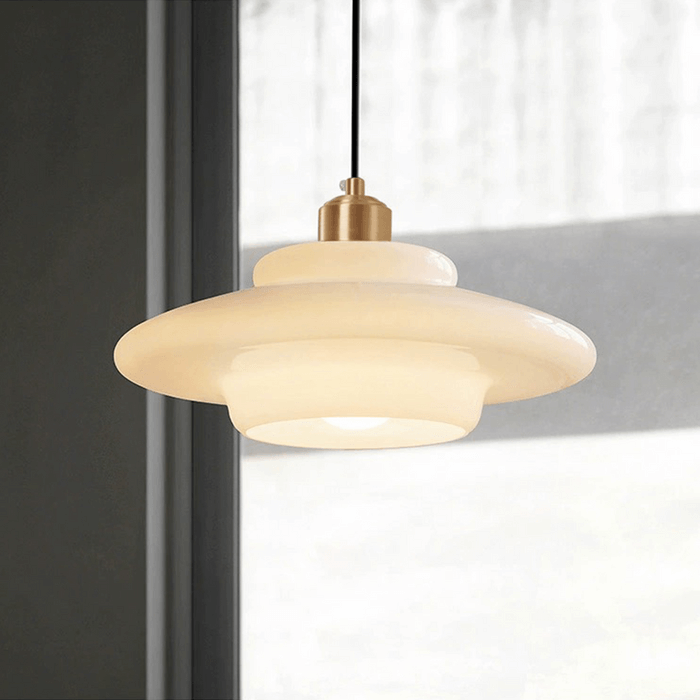 Elegant hvidglas pendellampe