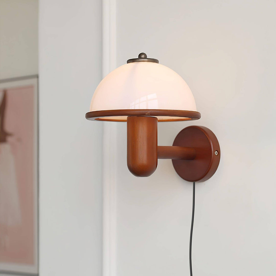 Moderne væglampe med svampedesign i træ