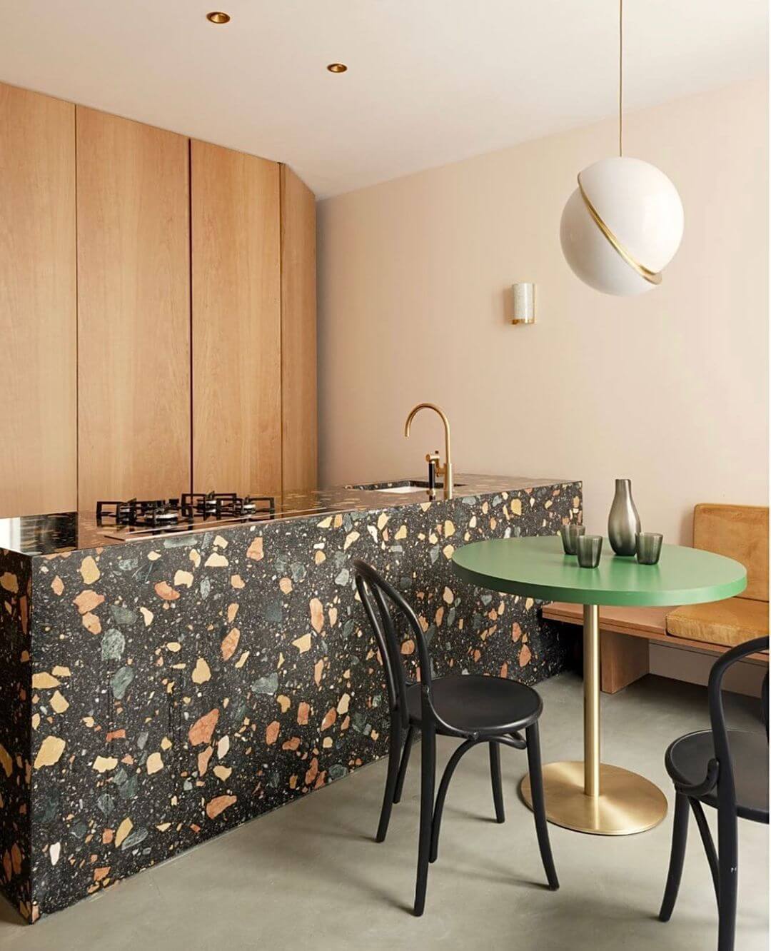 Måneformet Pendellampe i Moderne Design