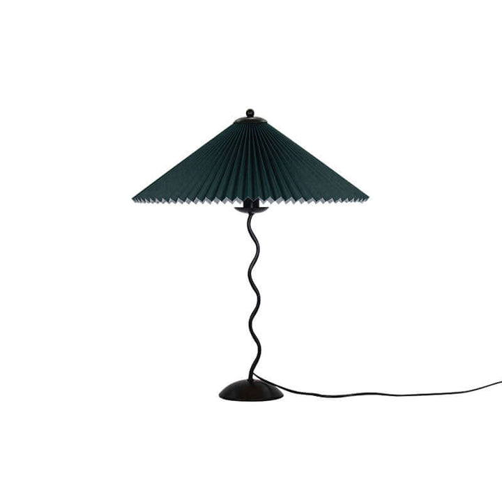 Moderne bølget desigbordlampe i metal